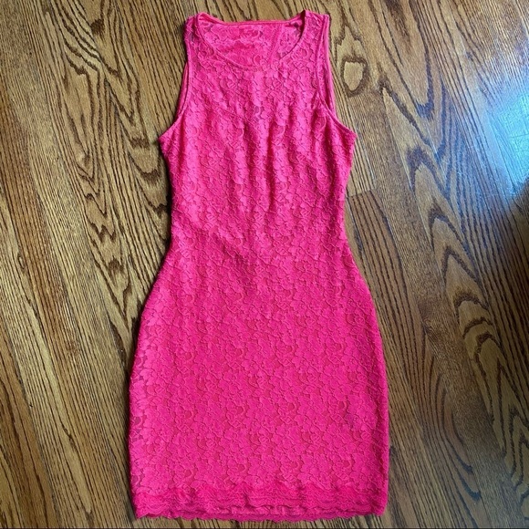 Express Lace Fitted Open Back Dress Coral XS - Picture 8 of 9